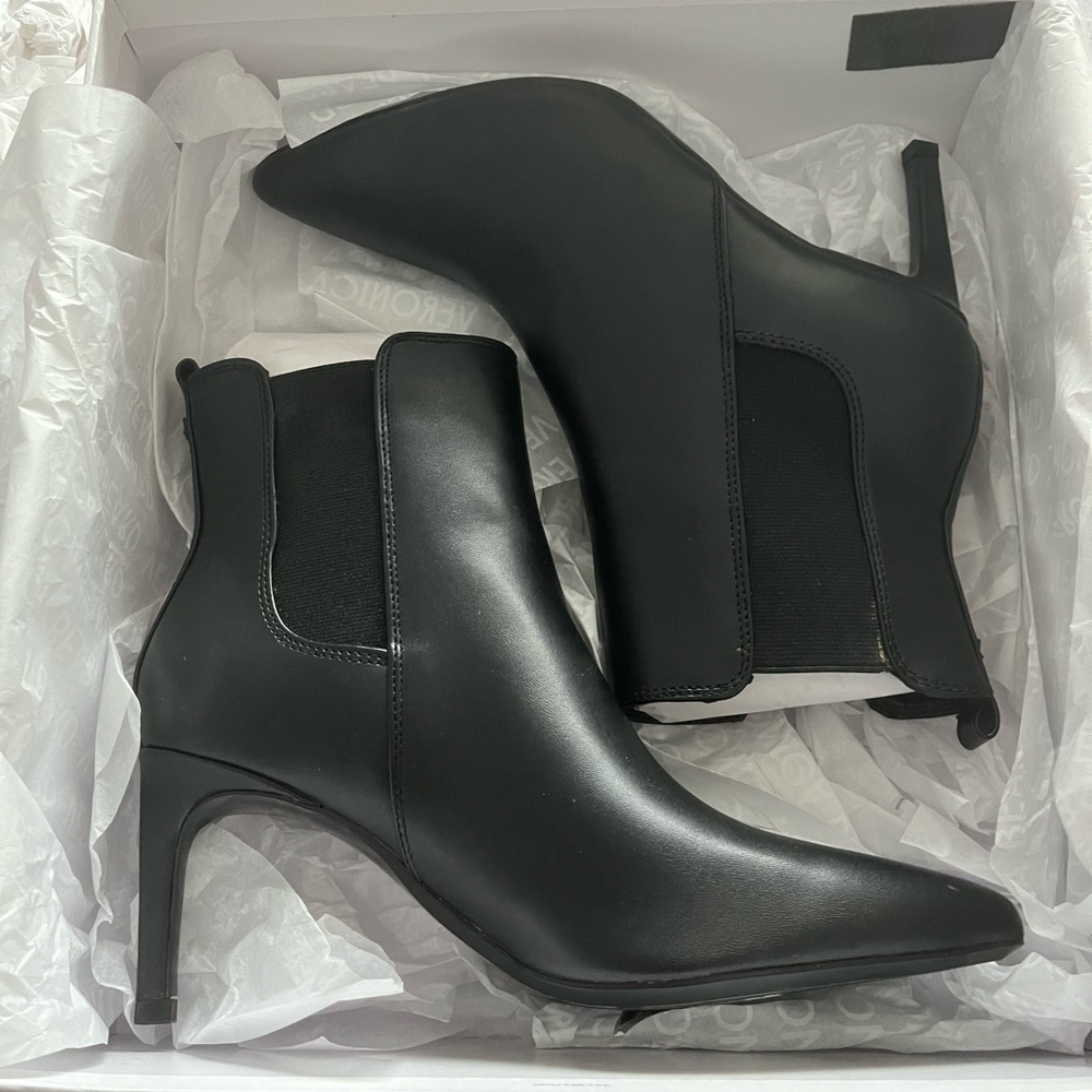 New! Calvin Klein Samara Pointed Toe Stiletto Heel Ankle Boots, Black, Size 8